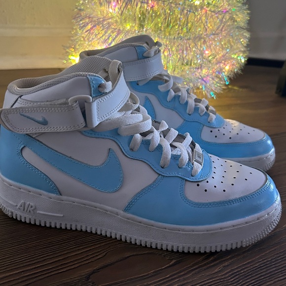 Air Force 1 - Picture 4 of 5